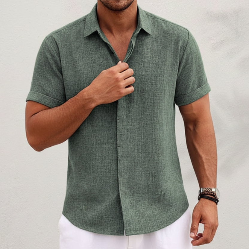Men's Short Sleeve Shirt with Collar and Button Front
