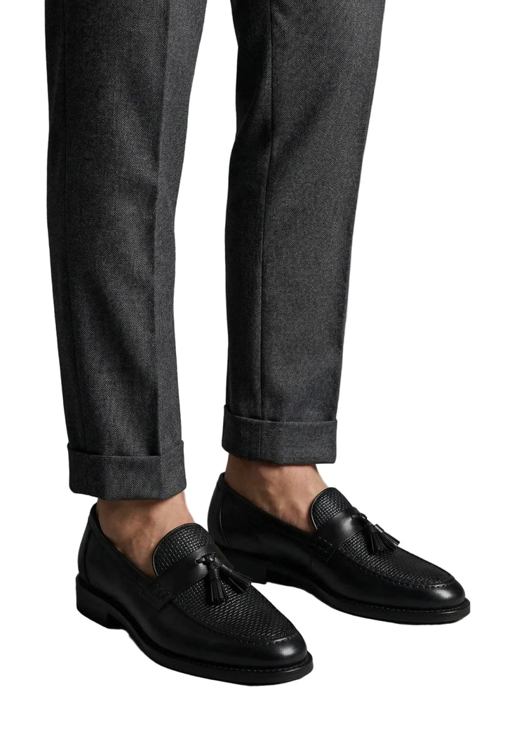 Men’s Slip On Tassel Loafers with Rounded Toe Shape