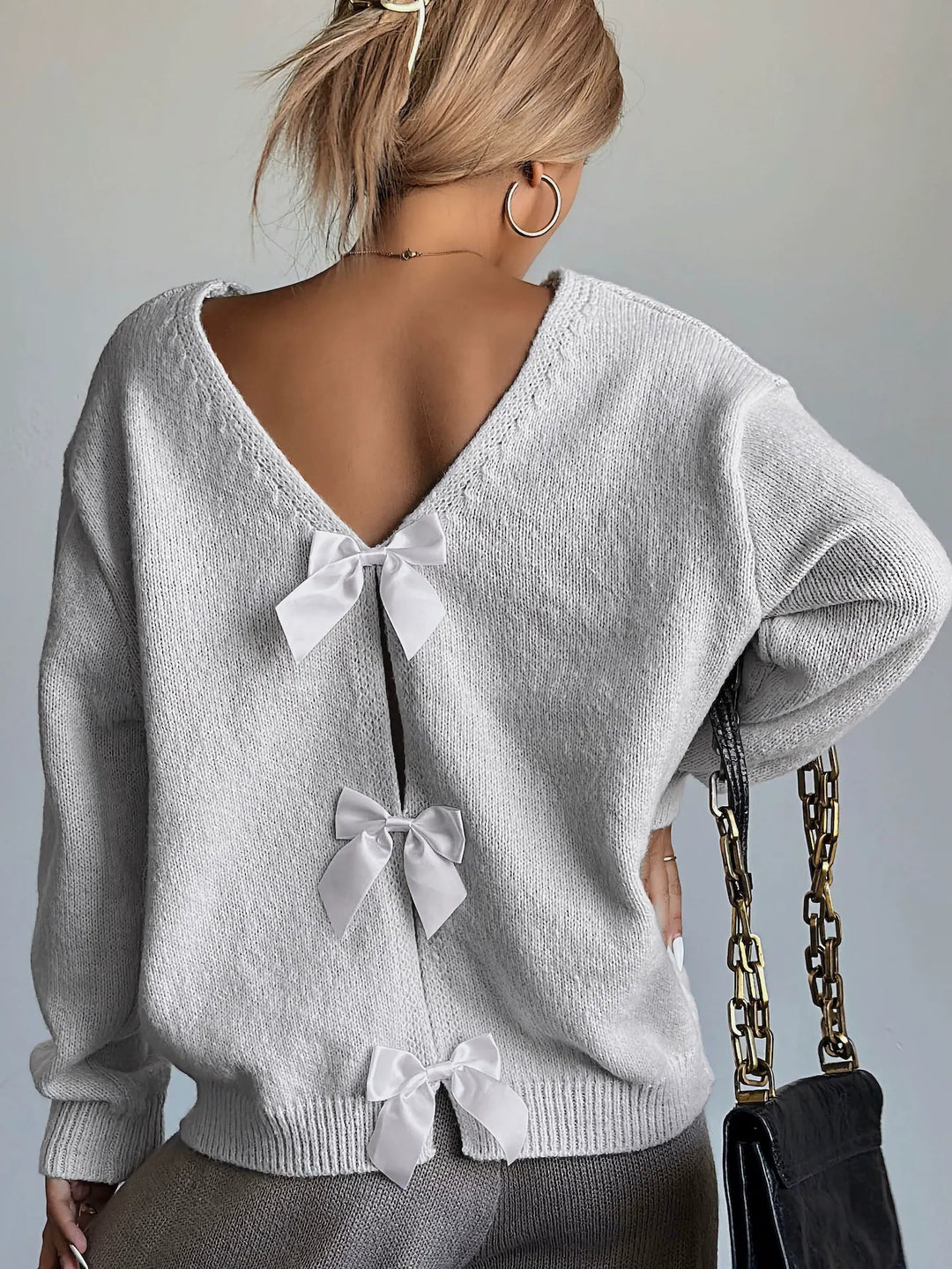 Women’s Sweater with Back Bows