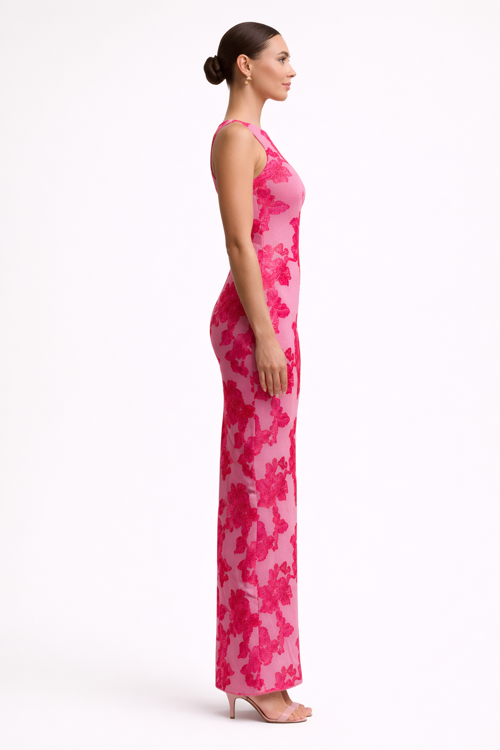 Women's Floral Embroidered Sleeveless Fitted Maxi Dress