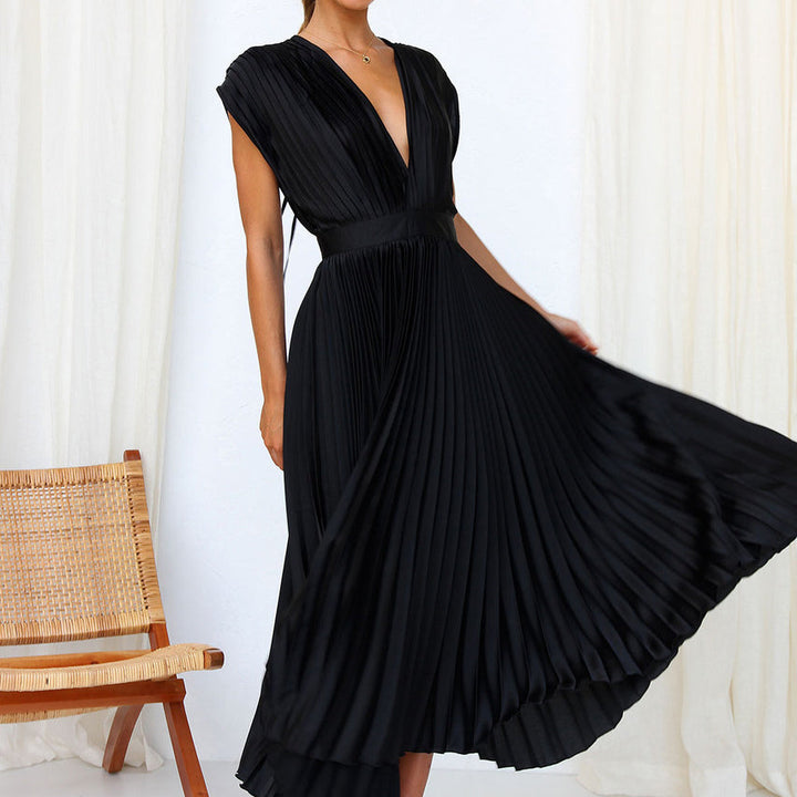 Women's Flowing Shape Pleated V Neck  Sleeveless Midi Dress