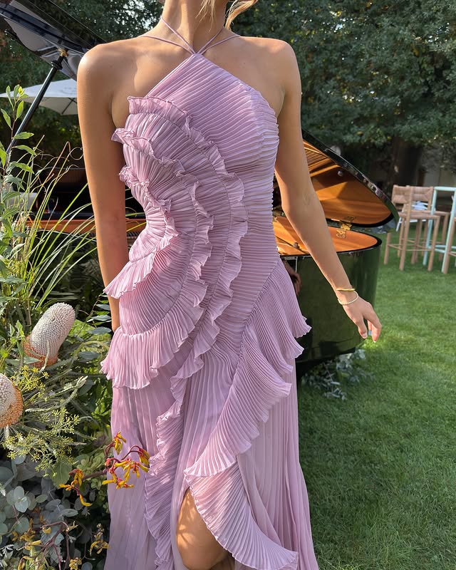 Women's Halter Neck Ruffle Maxi Dress with Draped Shape
