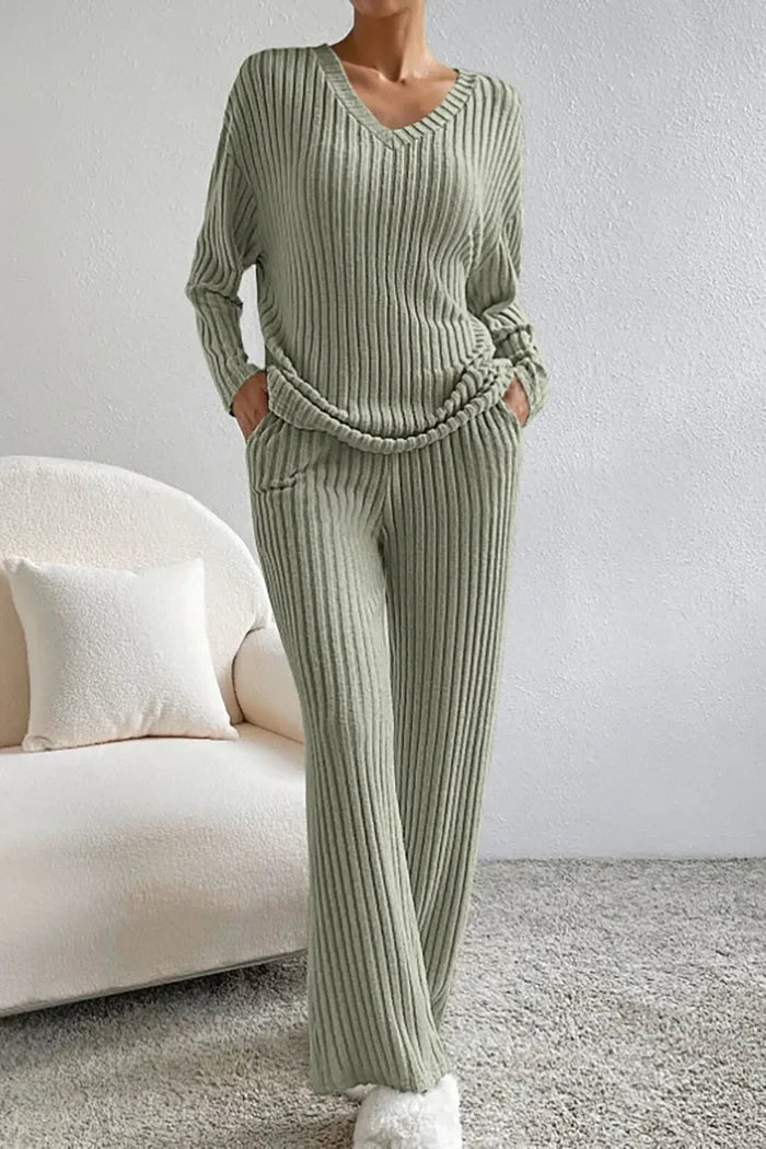 Women’s Ribbed Two-Piece Set with Long Sleeves and Wide Trousers