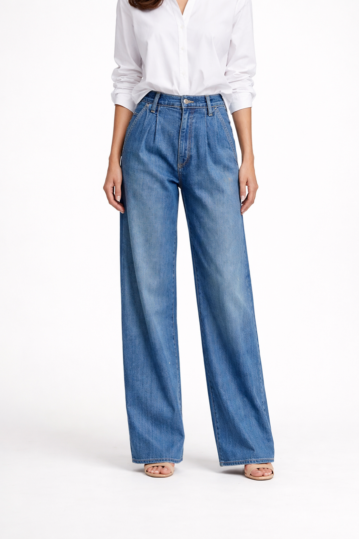 Women's Straight Wide Leg Washed Jeans with Pocket Design