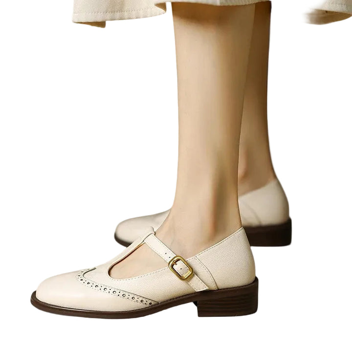 Women's Strap Flat Mary Jane Pumps with Round Toe and Buckle Detail