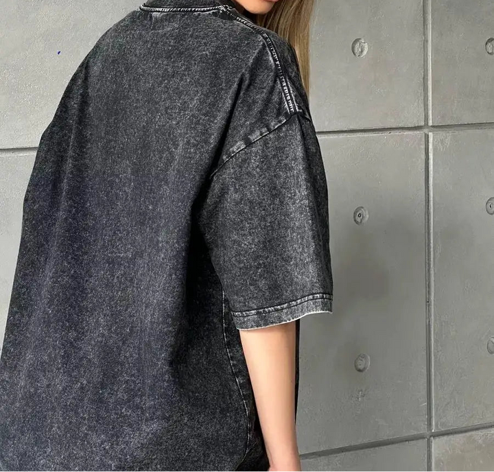 Women's Washed Oversized T-shirt with Round Neck